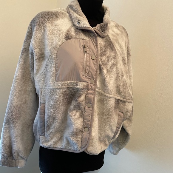 Gilly Hicks Jackets & Blazers - Gilly Hicks Tie Dye Sherpa Fleece Jacket Gray White Snap Front Mock Neck Small